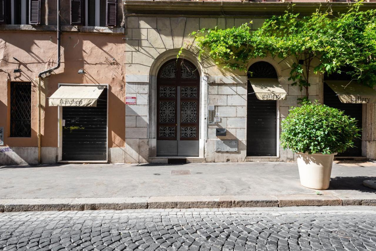 ローマIl Palazzetto Di Via Della Frezzaアパートメント エクステリア 写真